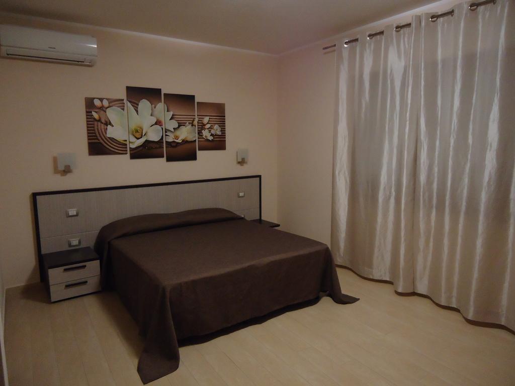 B&B L'Aurora Pula Habitación foto